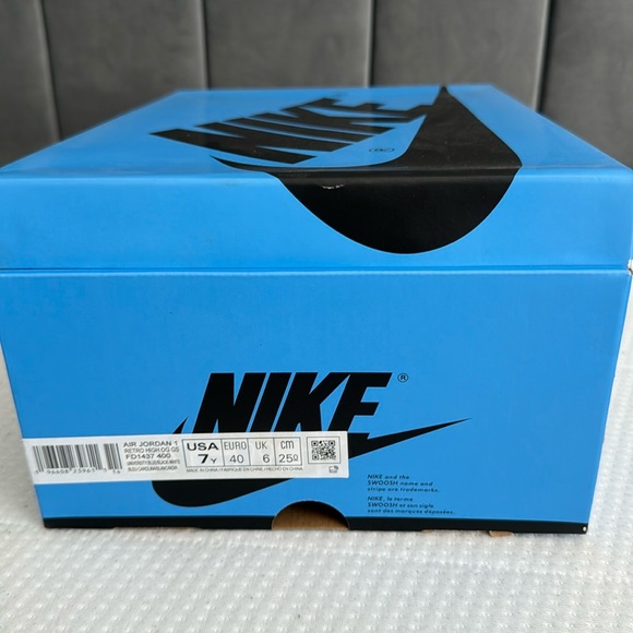 Air Jordan 1 - Picture 3 of 3